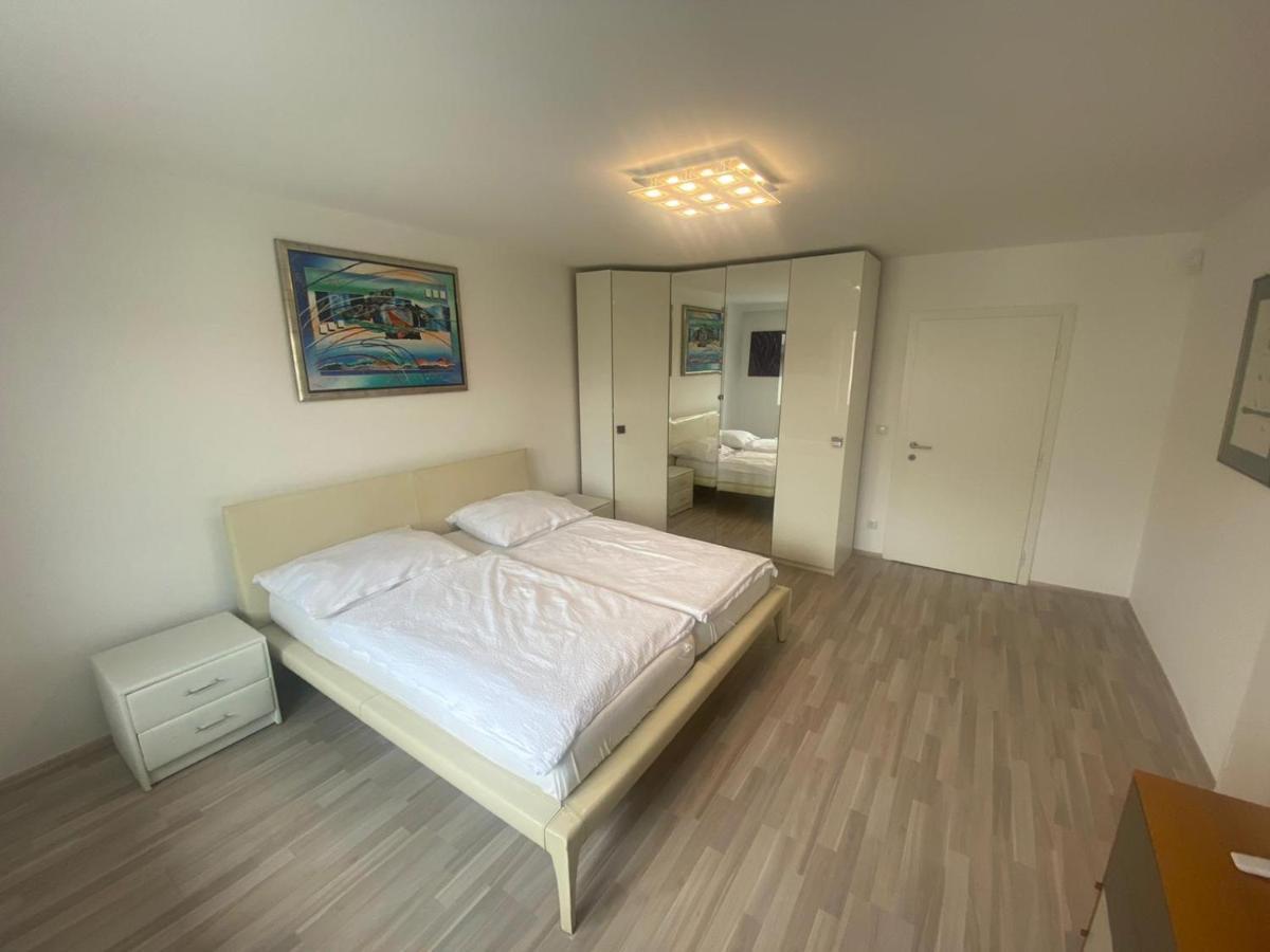 Einfamillienhaus Apartment Rustenfeld ภายนอก รูปภาพ
